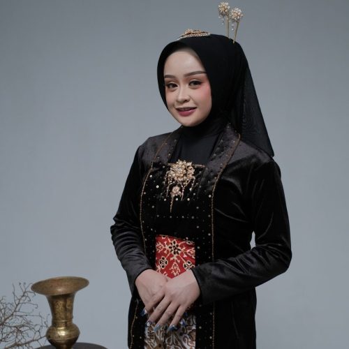 HDJ35530_ediindri-rotated.jpg